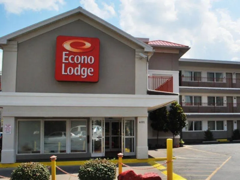 Econo Lodge Downtown Louisville 0*,